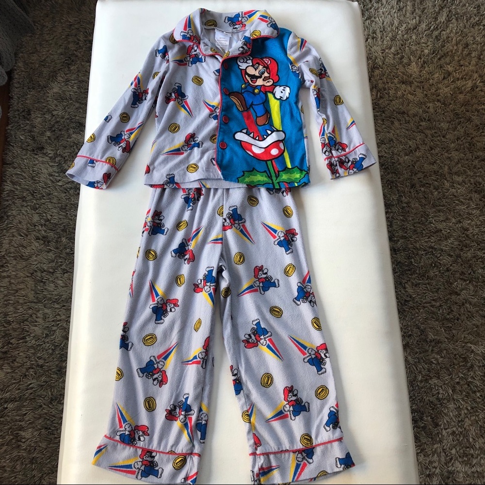 Boys SUPER MARIO PJs size 4 XS fleece buttons